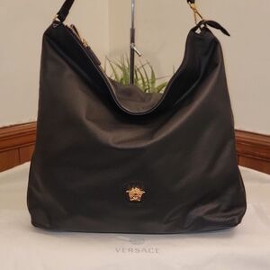 🖤 Versace Medusa Head Black Leather Hobo Bag 🖤 ( NWOT)